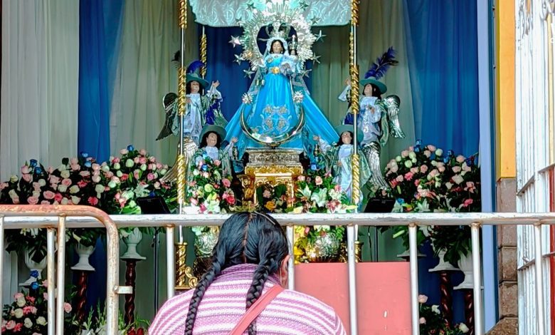 Virgen de la Candelaria en Puno